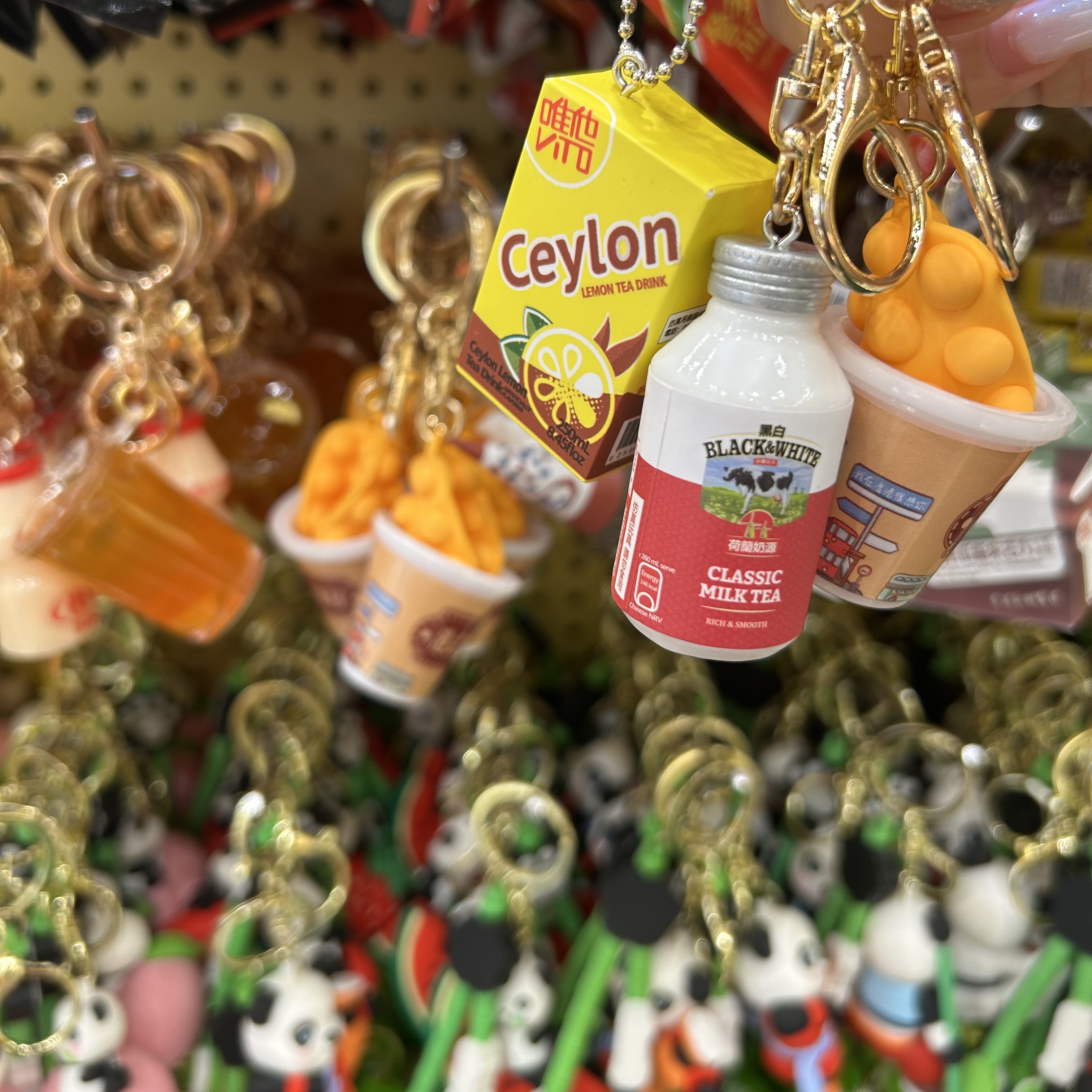香港土産おすすめ5選！】香港らしさ溢れる「Hong Kong Souvenir